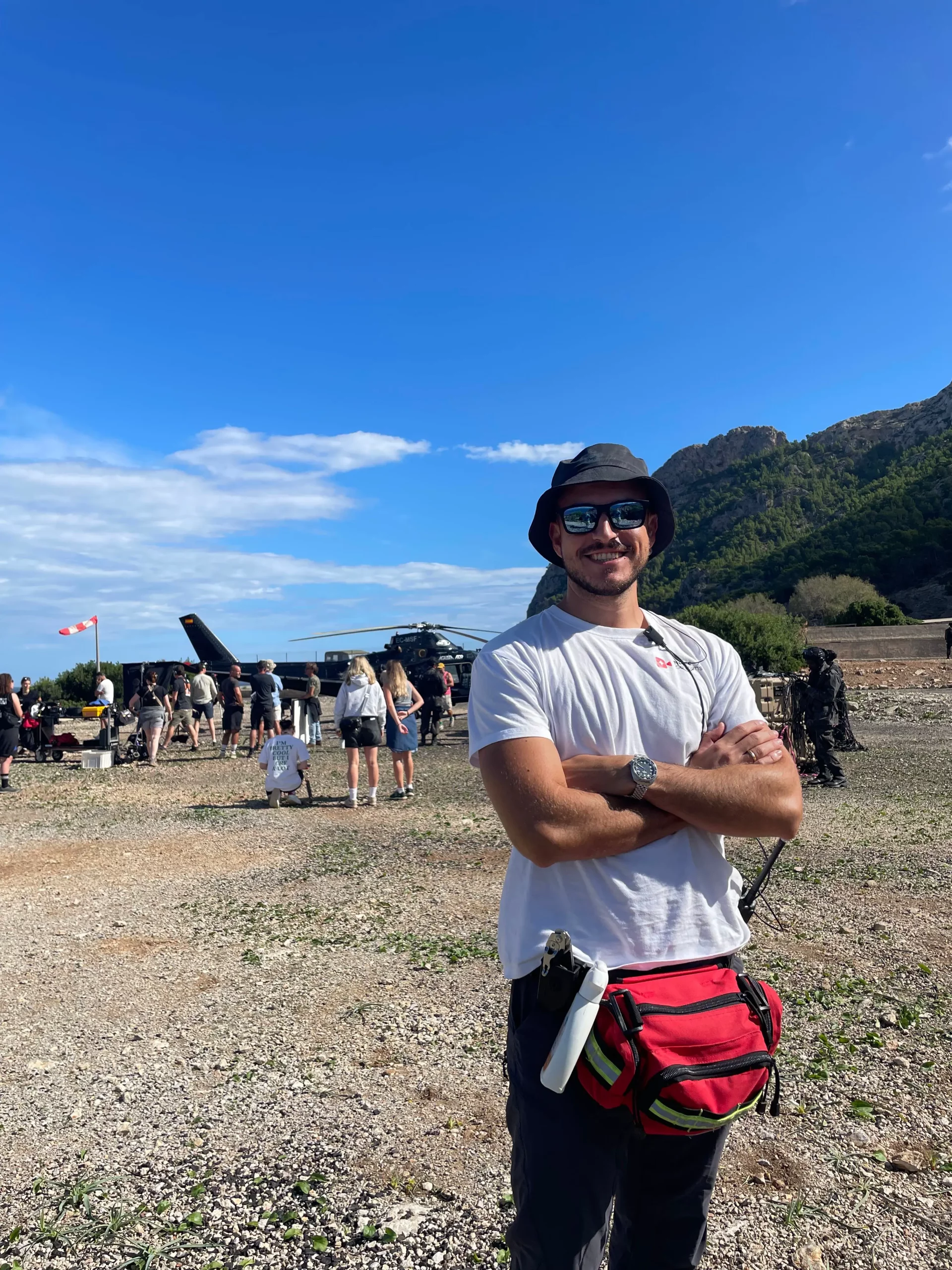 enfermero analizando el area de filmacion